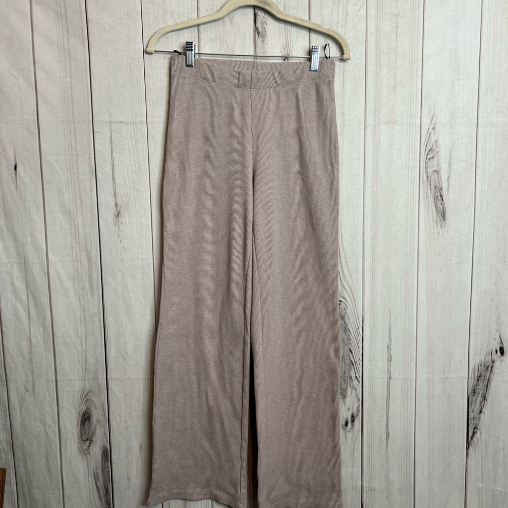 H&M Ribbed Taupe Set - Picture 3 of 4